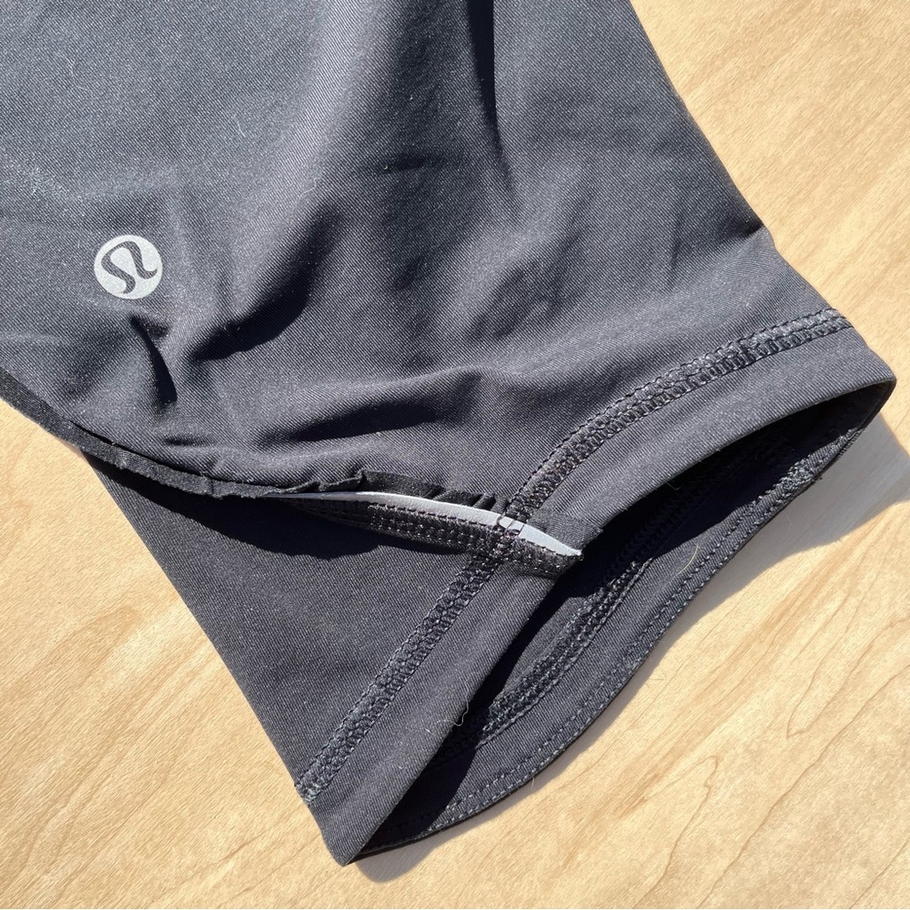 Lululemon Run Fast Free Crop Sz 8 Black, Ruffle Reflective Power Luxtreme - Picture 11 of 14